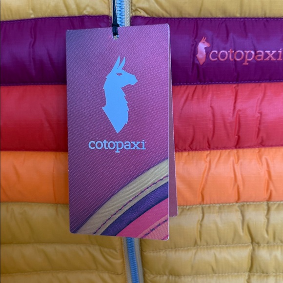 Amazing NWT Cotopaxi Women’s S Down Fuego 🔥 Vest - Picture 3 of 7